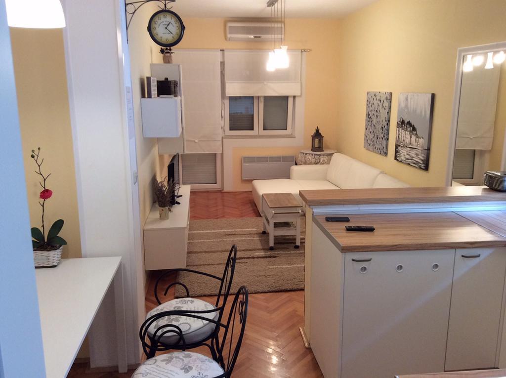 Apartment Satus Подстрана Екстериор снимка