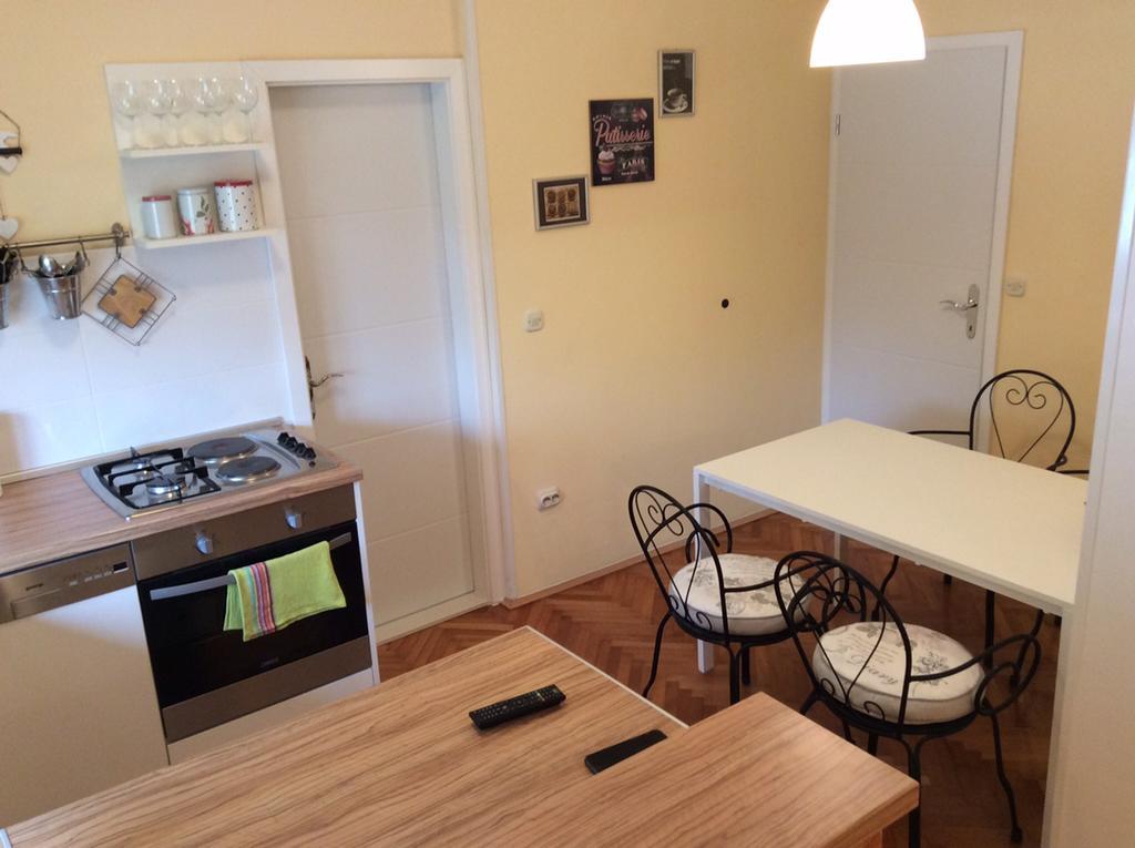 Apartment Satus Подстрана Екстериор снимка
