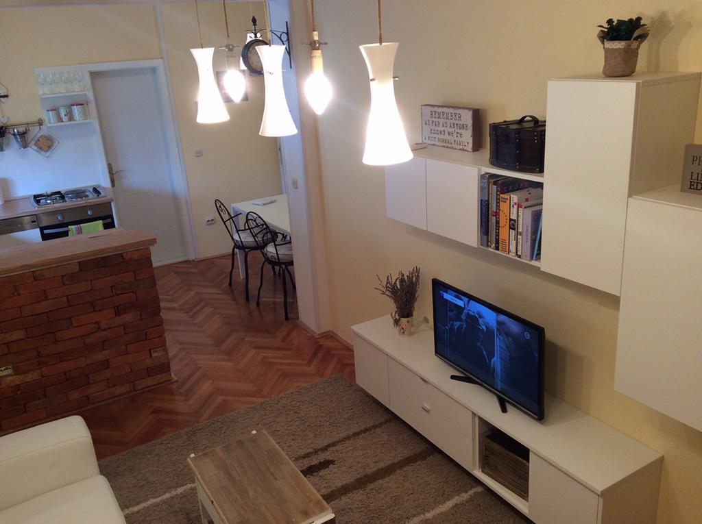 Apartment Satus Подстрана Екстериор снимка