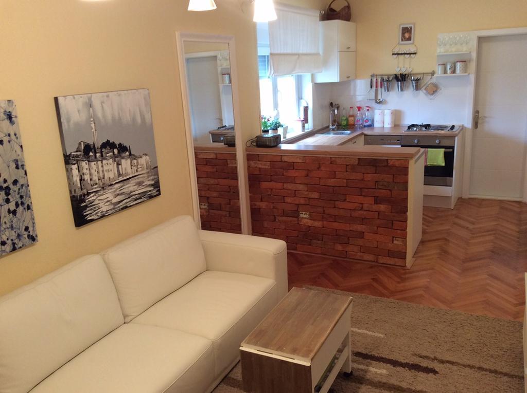 Apartment Satus Подстрана Екстериор снимка