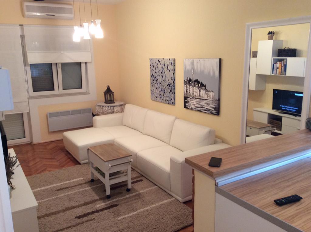 Apartment Satus Подстрана Екстериор снимка